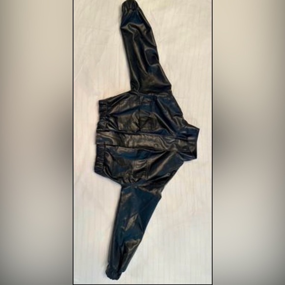 Black XS SHEIN Jacket - Picture 1 of 10